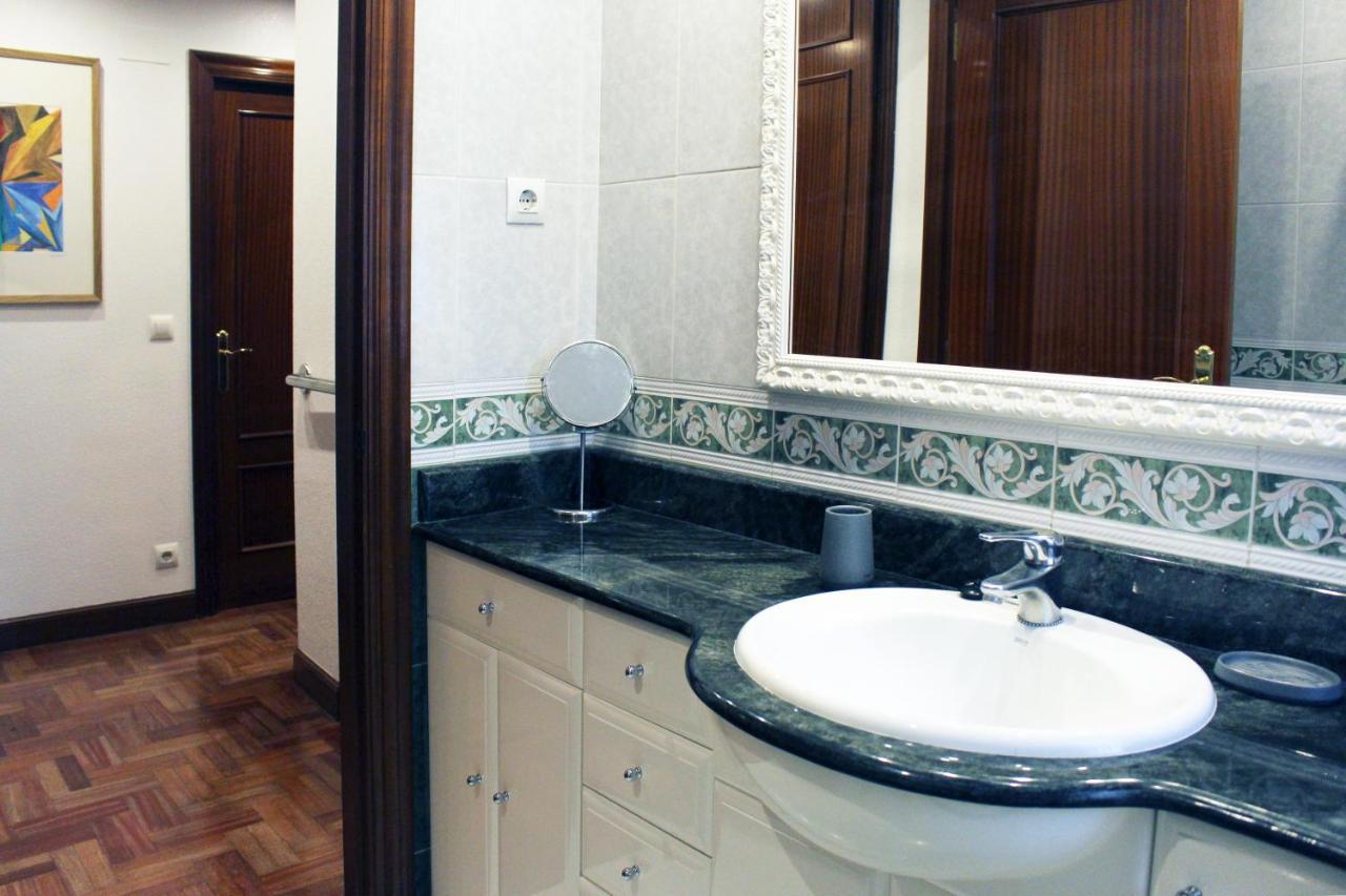 Bilbao Apartment Lasai Con Parking Directo エクステリア 写真
